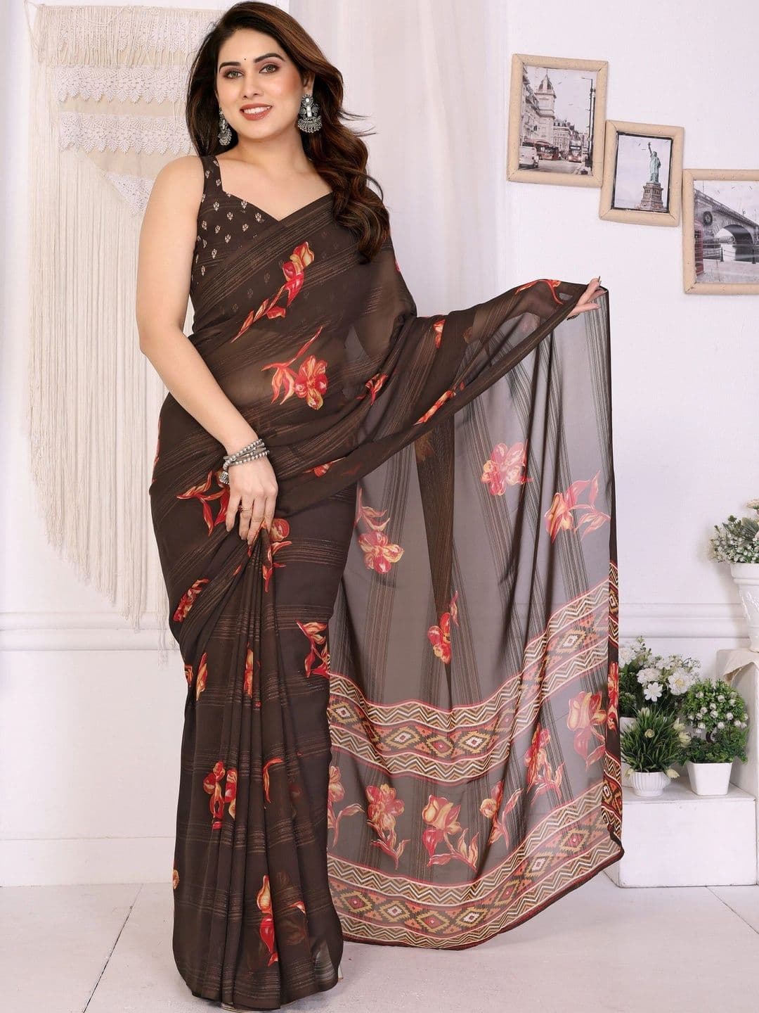 Owee Floral Zari Pure Chiffon Designer Saree thumbnail 5