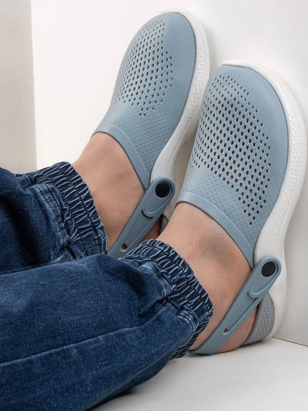 Roadster Men Clogs - view 1
