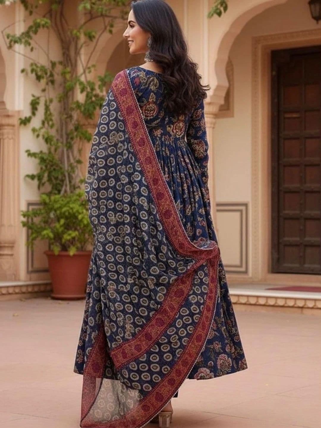 Chhipa Prints Women Floral Printed Empire Kurta with Trousers & With Dupatta thumbnail 2