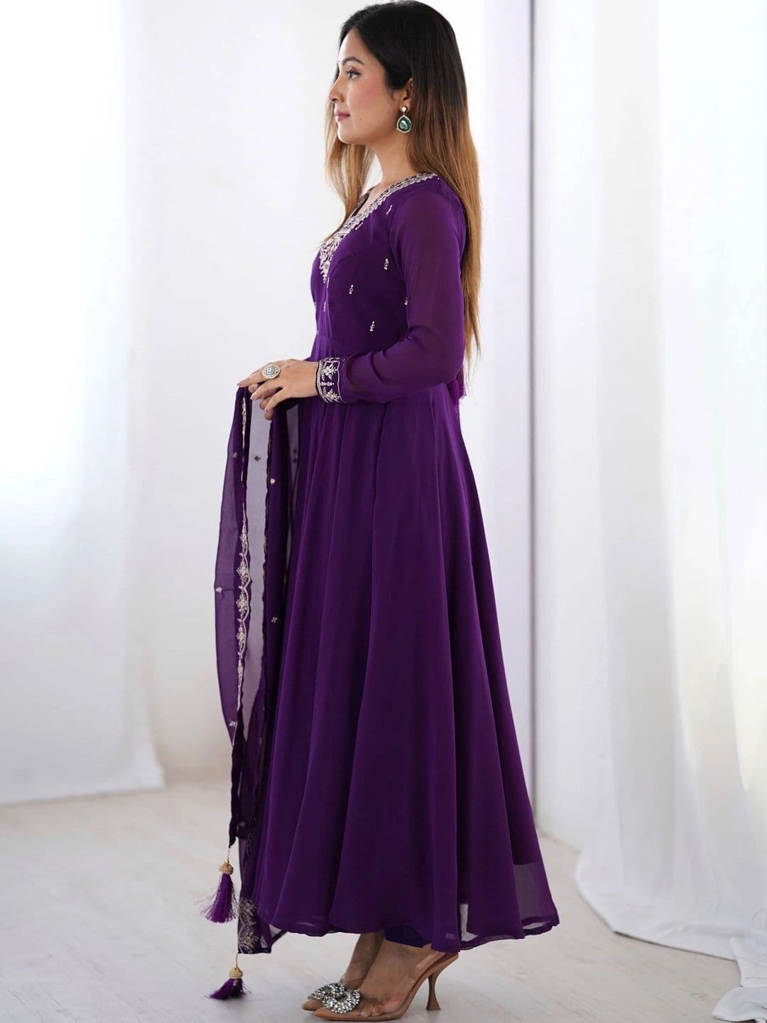 VASTRABELLA Women Ethnic Motifs Embroidered Regular Kurta with Trousers & With Dupatta thumbnail 7