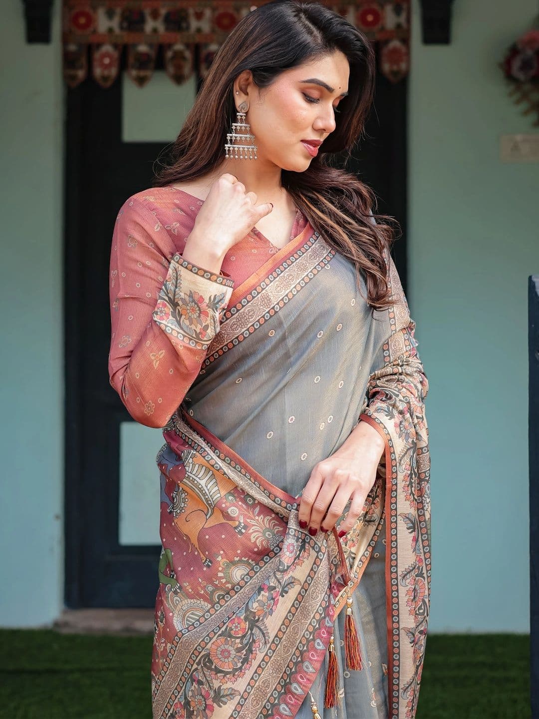 Suha Paisley Art Silk Saree thumbnail 4