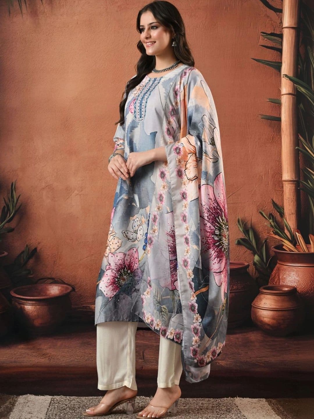 Encourage Women Floral Printed Regular Kurta with Trousers & With Dupatta thumbnail 4