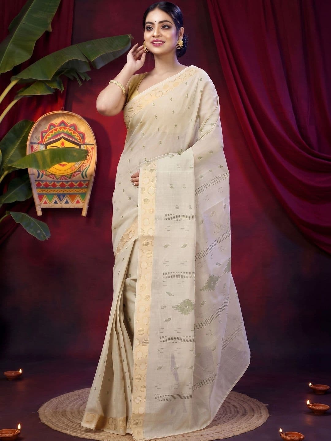 GitAsit Woven Design Sequinned Pure Cotton Handloom Taant Saree - view 1