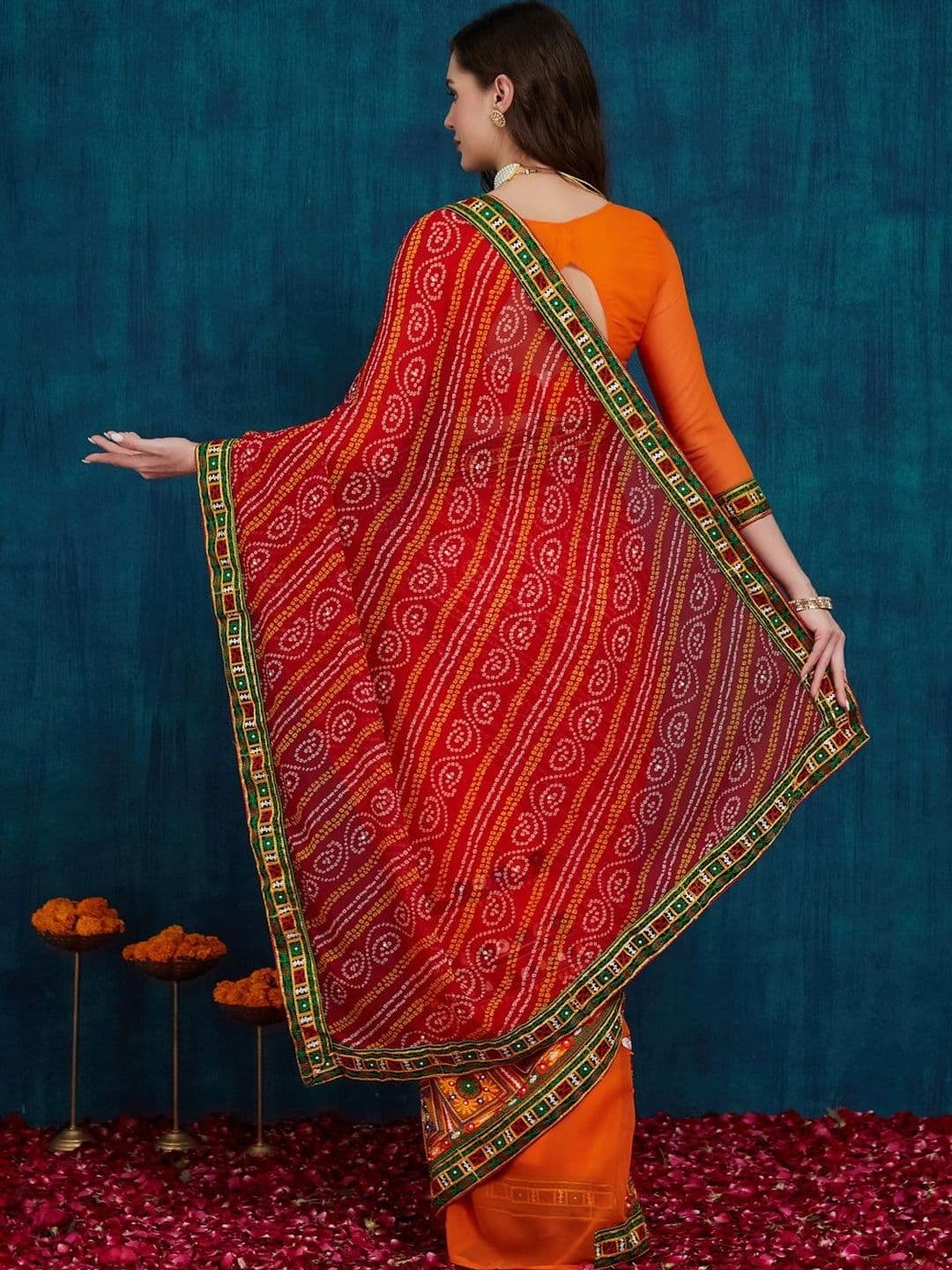 Sangria Bandhani Embroidered Pure Georgette Half and Half Bandhani Saree thumbnail 3