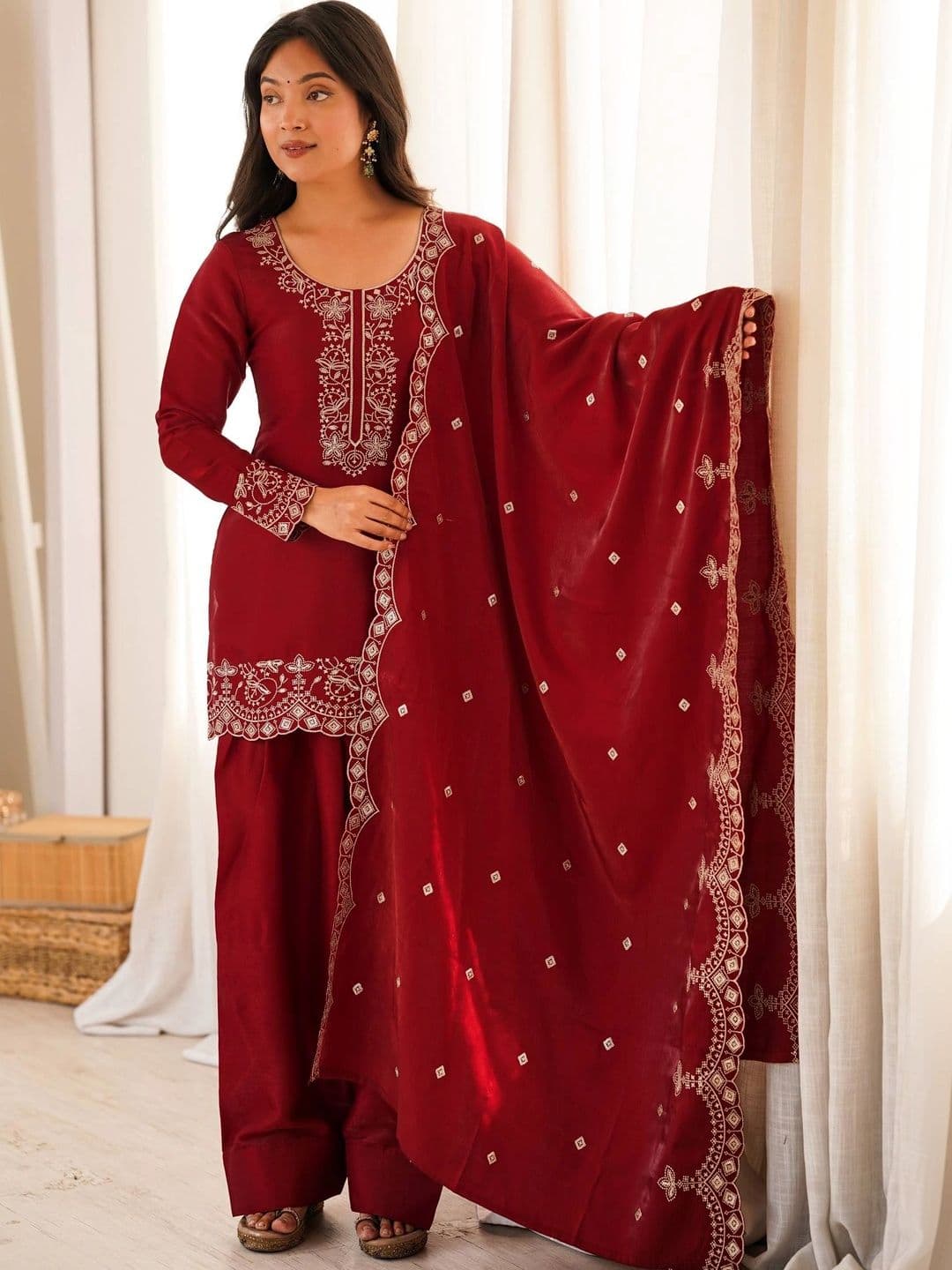 VASTRABELLA Women Ethnic Motifs Embroidered Regular Thread Work Kurta with Patiala & With Dupatta - view 1