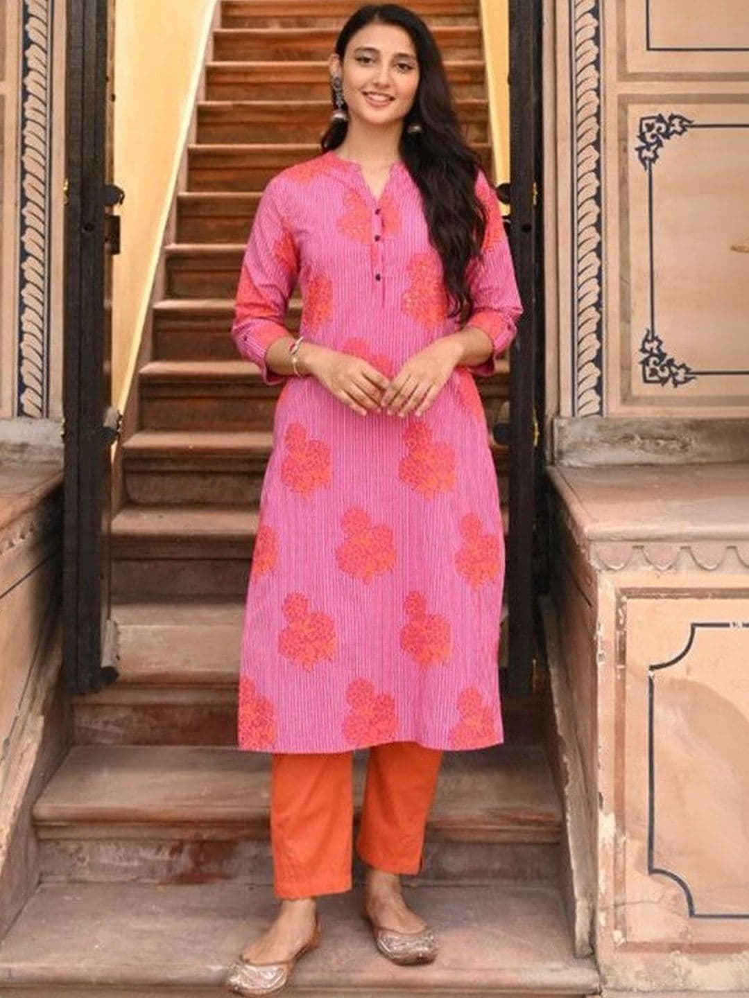 SAVI Women Ethnic Motifs Printed Regular Pure Cotton Kurta with Trousers - view 1