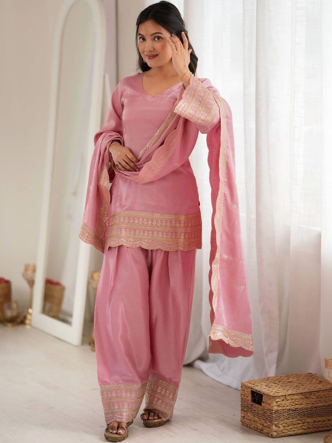 VASTRABELLA Women Ethnic Motifs Embroidered Regular Kurta with Patiala & With Dupatta thumbnail 2
