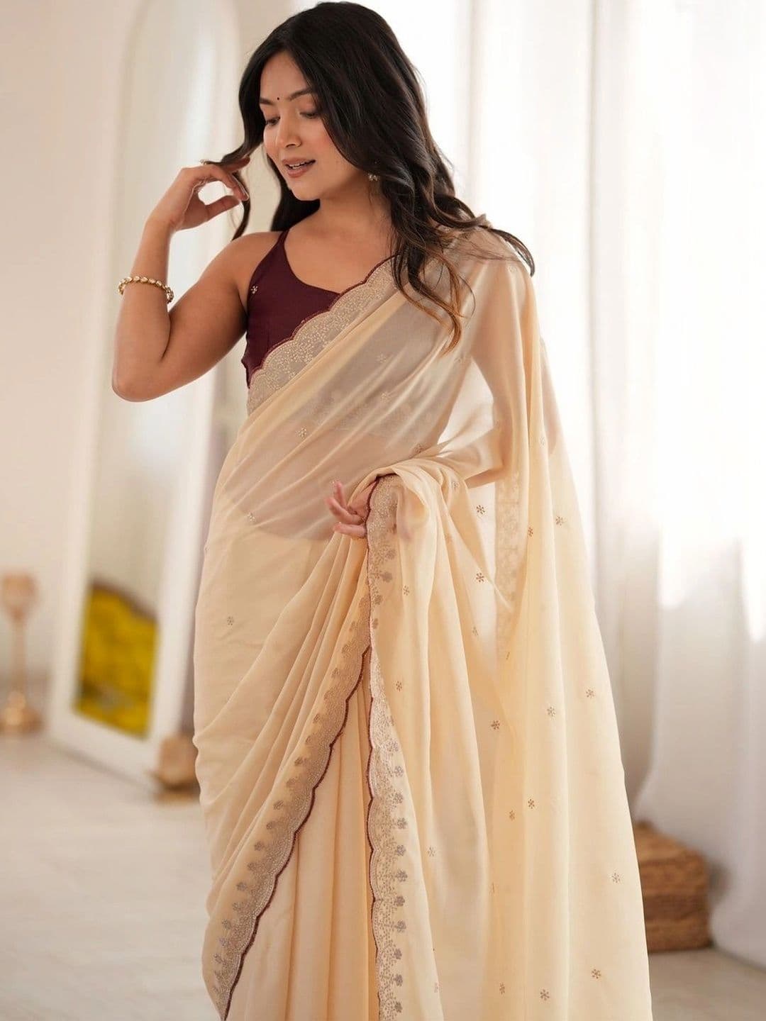 Anouk Ethnic Motifs Embroidered Poly Georgette Designer Saree thumbnail 5