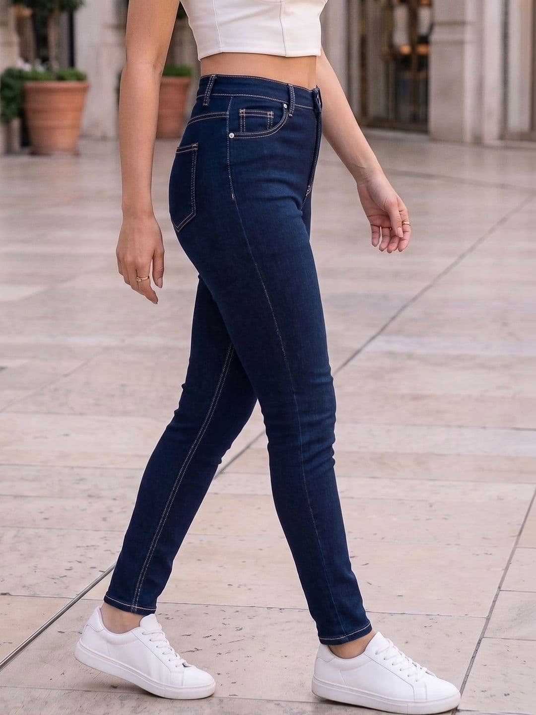 Style Quotient Women Classic Slim Fit High-Rise Stretchable Jeans thumbnail 5