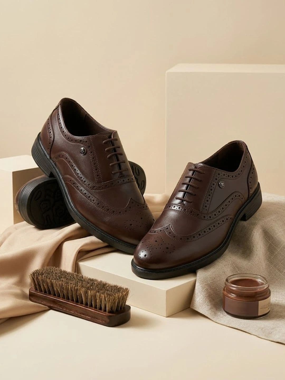 House of Pataudi Men Textured Round Toe Lace-Ups Brogues Formal Shoes - view 1