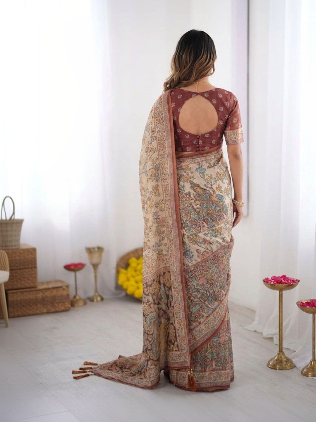 HOUSE OF PRANSHI Kalamkari Linen Blend Jamdani Saree thumbnail 4