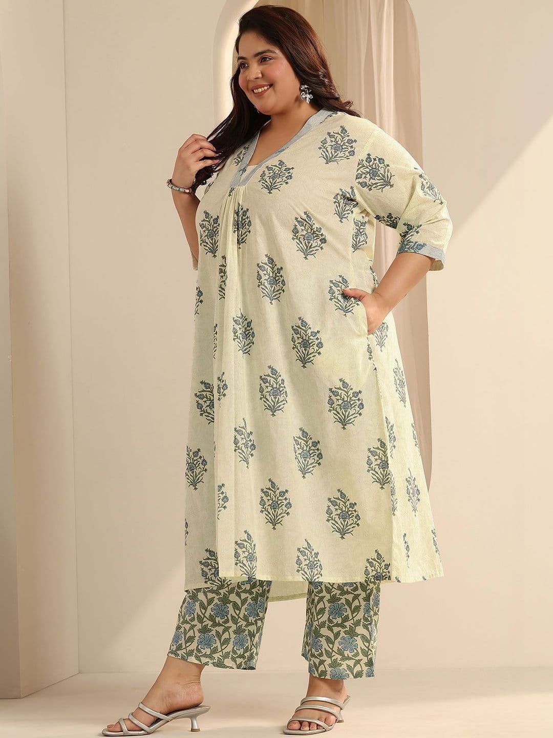 EXTRA LOVE BY LIBAS Plus Size Off White Printed Cotton Blend A-Line Kurta Set thumbnail 4
