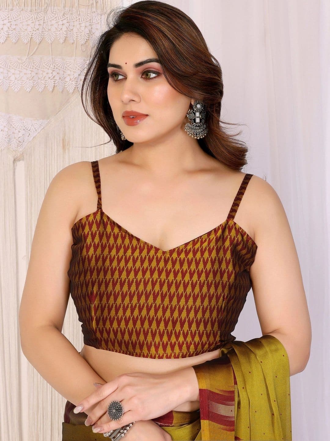 Owee Floral Pure Chiffon Designer Saree thumbnail 3