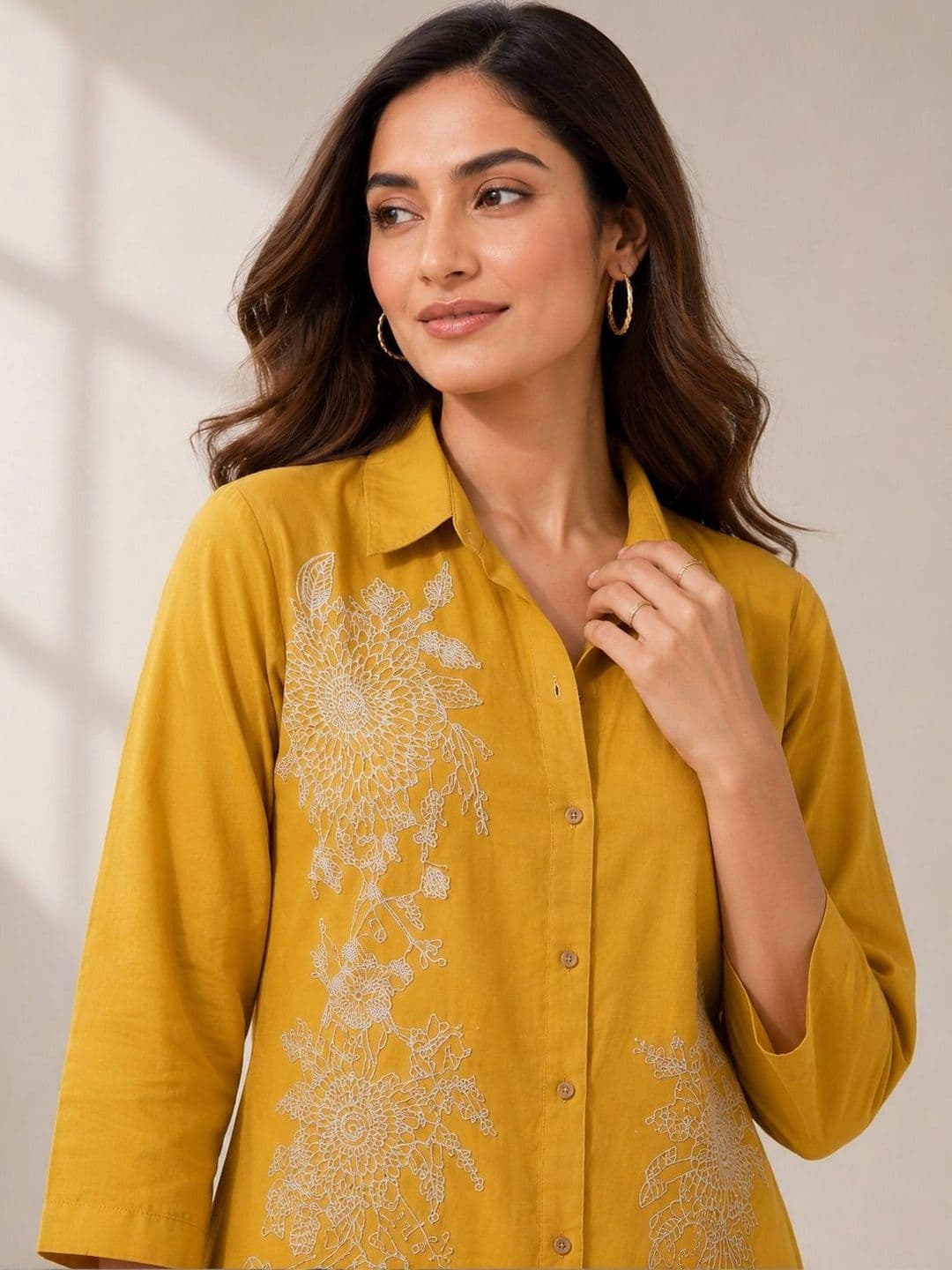 Mitera Women Ethnic Motifs Embroidered Regular Thread Work Linen Kurta with Trousers thumbnail 6