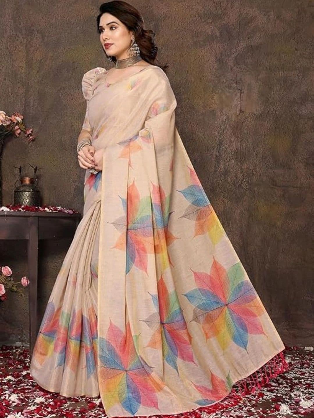 HOUSE OF PRANSHI Floral Linen Blend Jamdani Saree thumbnail 4