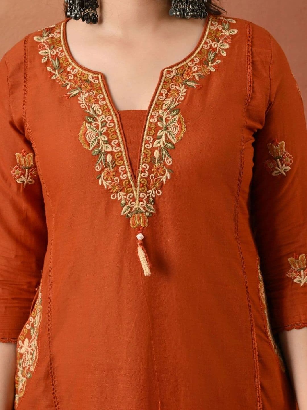 Encourage Women Ethnic Motifs Embroidered Regular Thread Work Kurta with Trousers & With Dupatta thumbnail 6