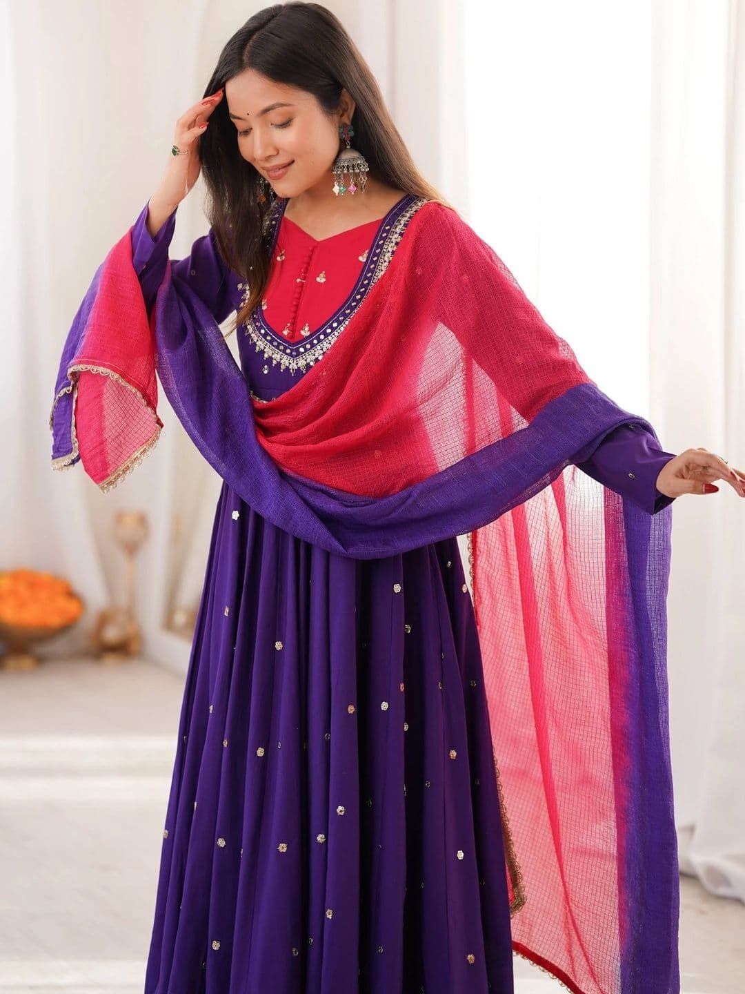 VASTRABELLA Women Empire Sequinned Kurta with Trousers & With Dupatta thumbnail 3