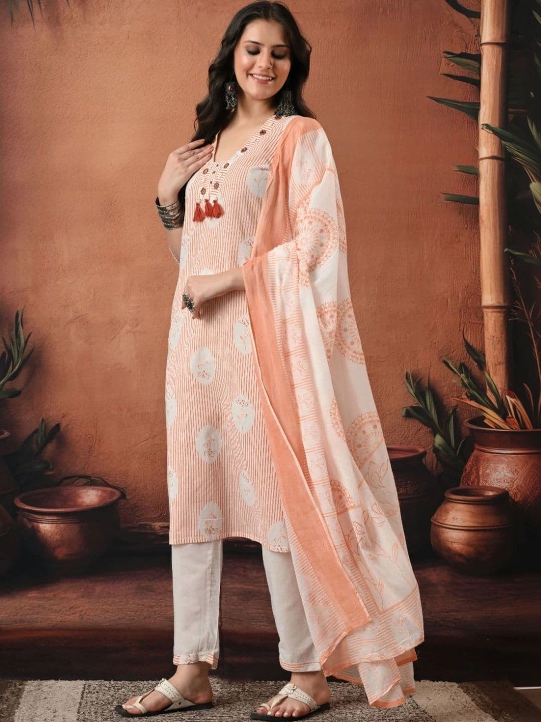 Encourage Women Printed Regular Kurta with Trousers & With Dupatta thumbnail 7