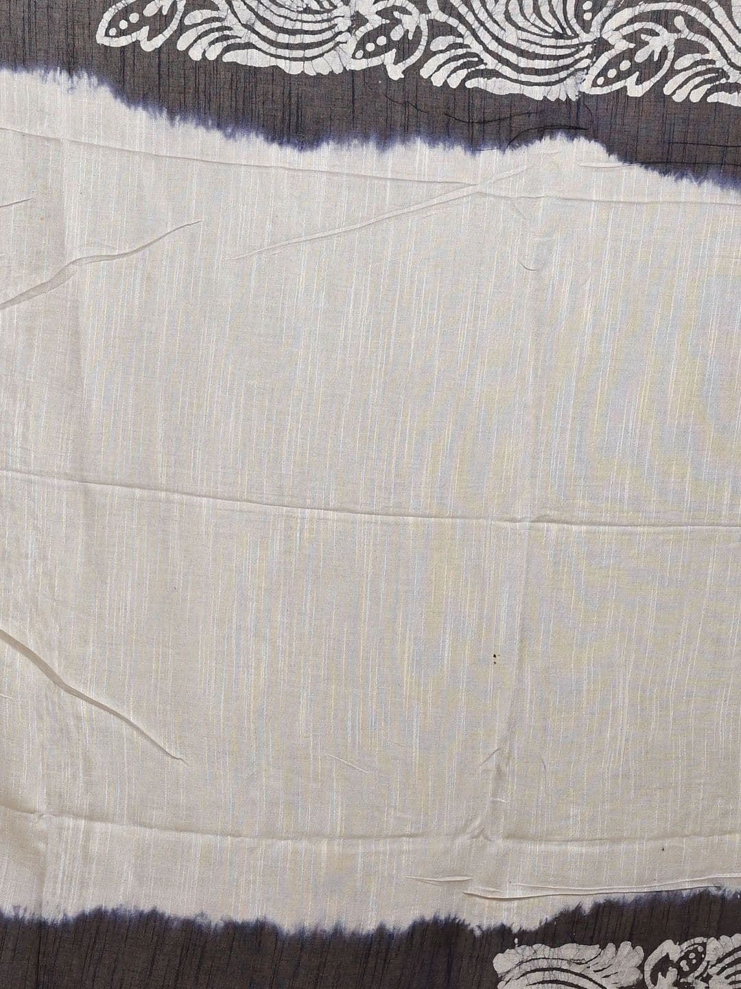 GitAsit Batik Sequinned Pure Cotton Handloom Taant Saree thumbnail 2