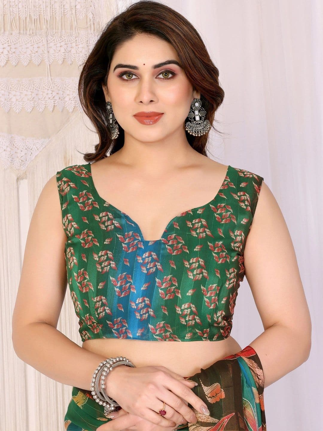 Owee Pure Chiffon Designer Saree thumbnail 3