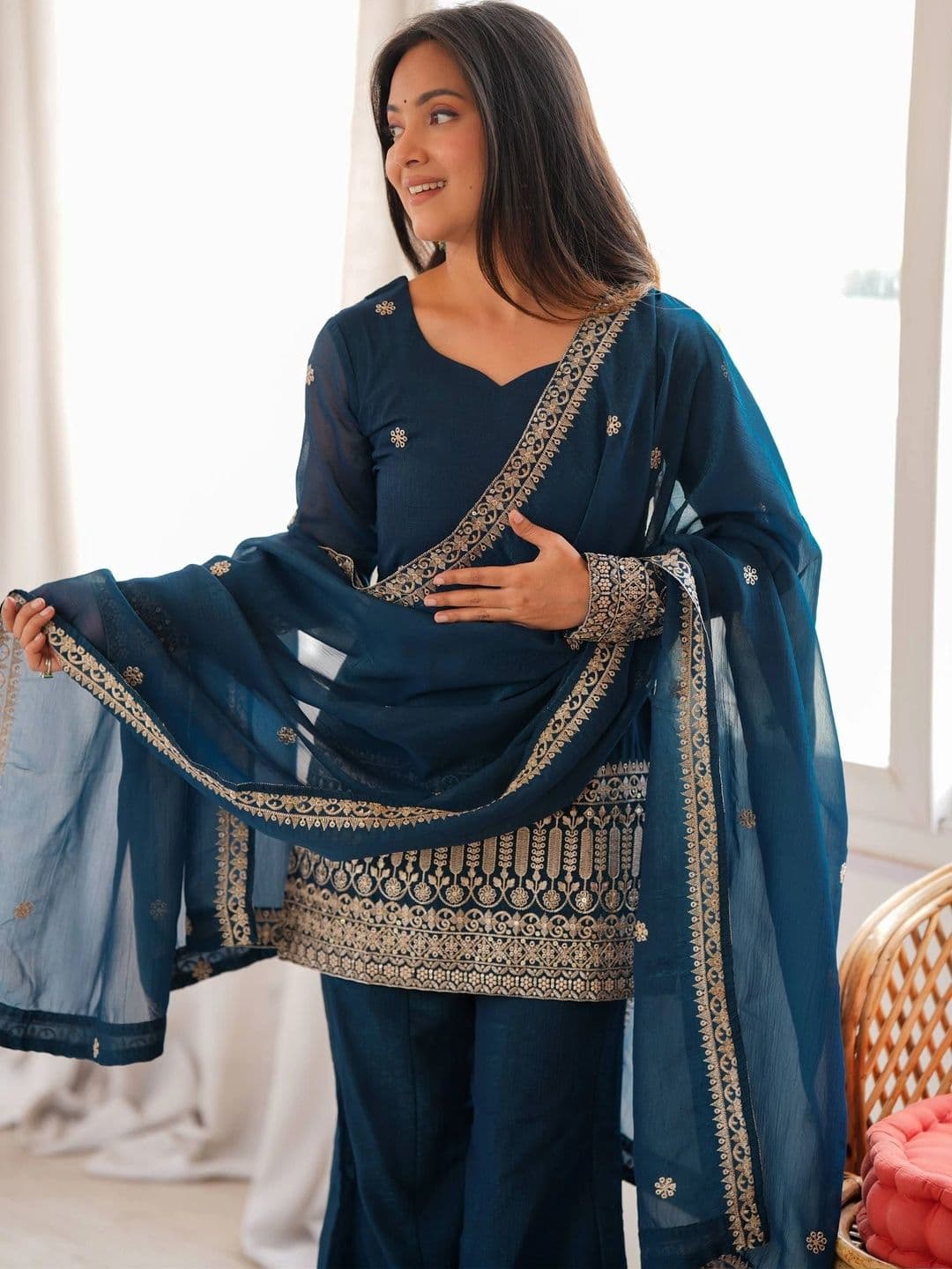VASTRABELLA Women Ethnic Motifs Embroidered Regular Kurta with Sharara & With Dupatta thumbnail 7