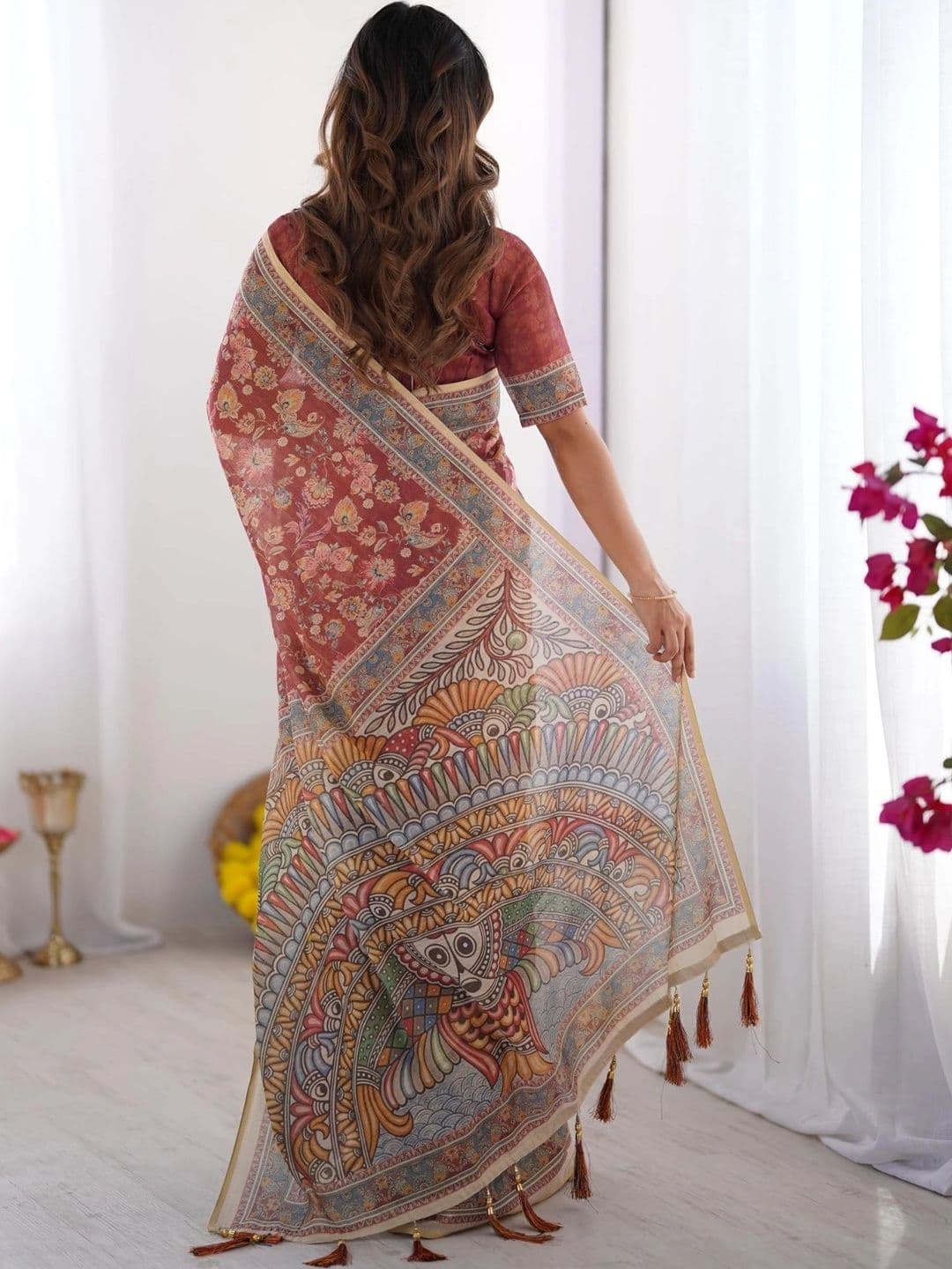 HOUSE OF PRANSHI Floral Linen Blend Jamdani Saree thumbnail 3