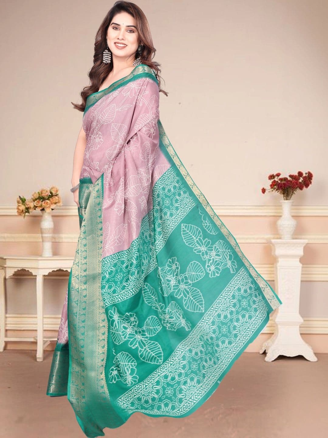 Owee Floral Silk Blend Designer Saree thumbnail 2