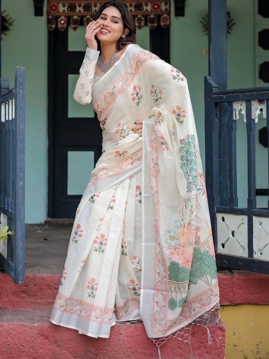 HOUSE OF PRANSHI Floral Linen Blend Jamdani Saree thumbnail 2