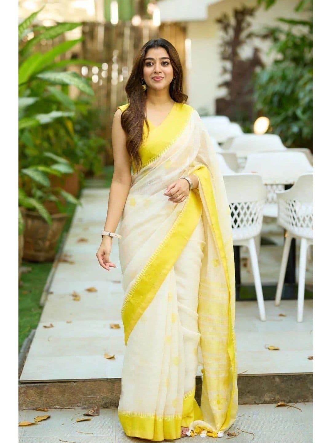 revika Zari Art Silk Designer Kanjeevaram Saree thumbnail 3