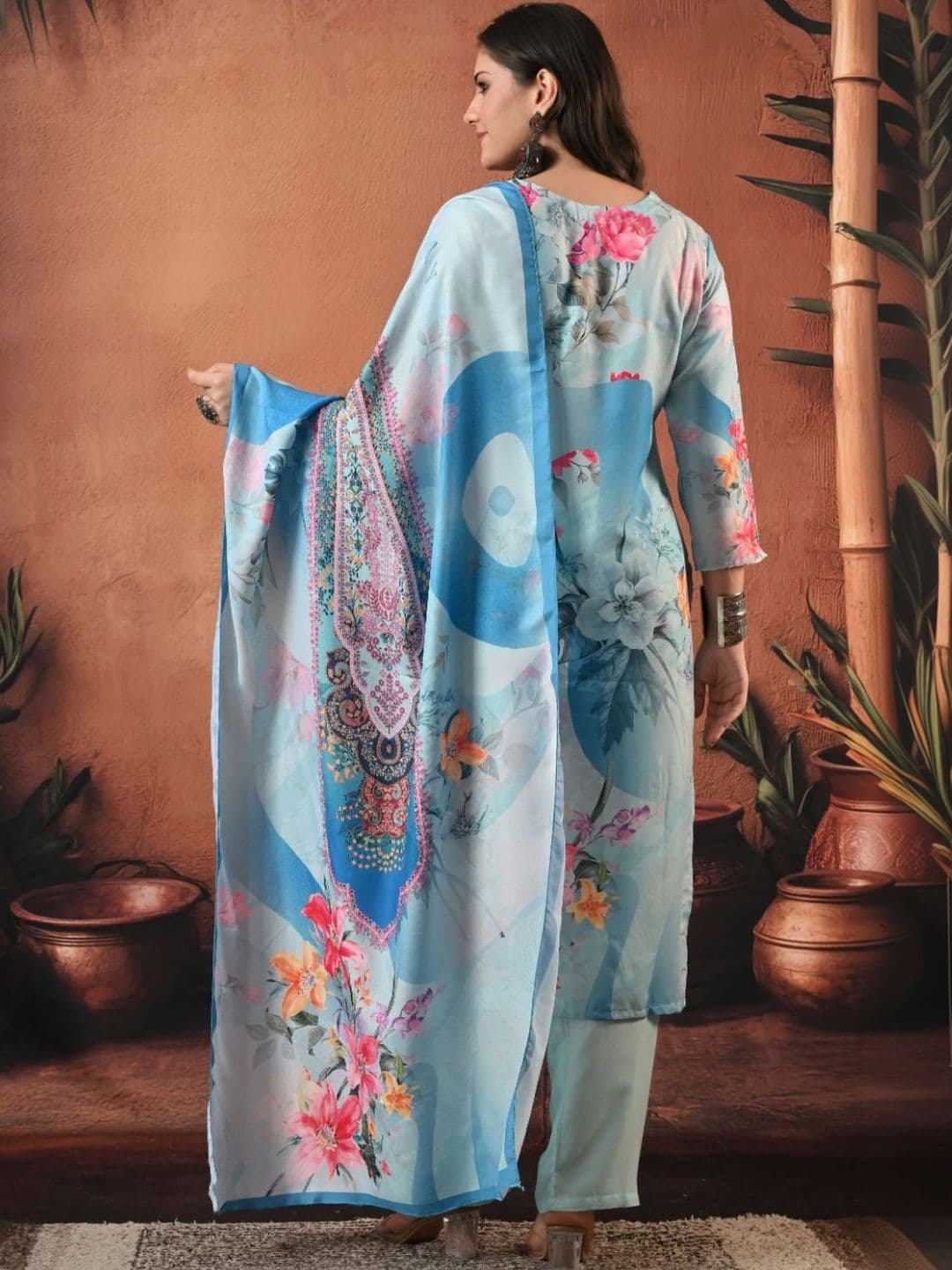 Encourage Women Floral Printed Regular Kurta with Palazzos & With Dupatta thumbnail 3