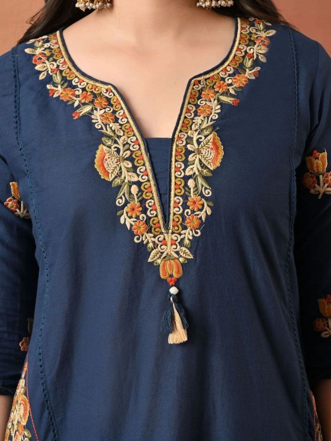Encourage Women Ethnic Motifs Embroidered Regular Thread Work Kurta with Trousers & With Dupatta thumbnail 4