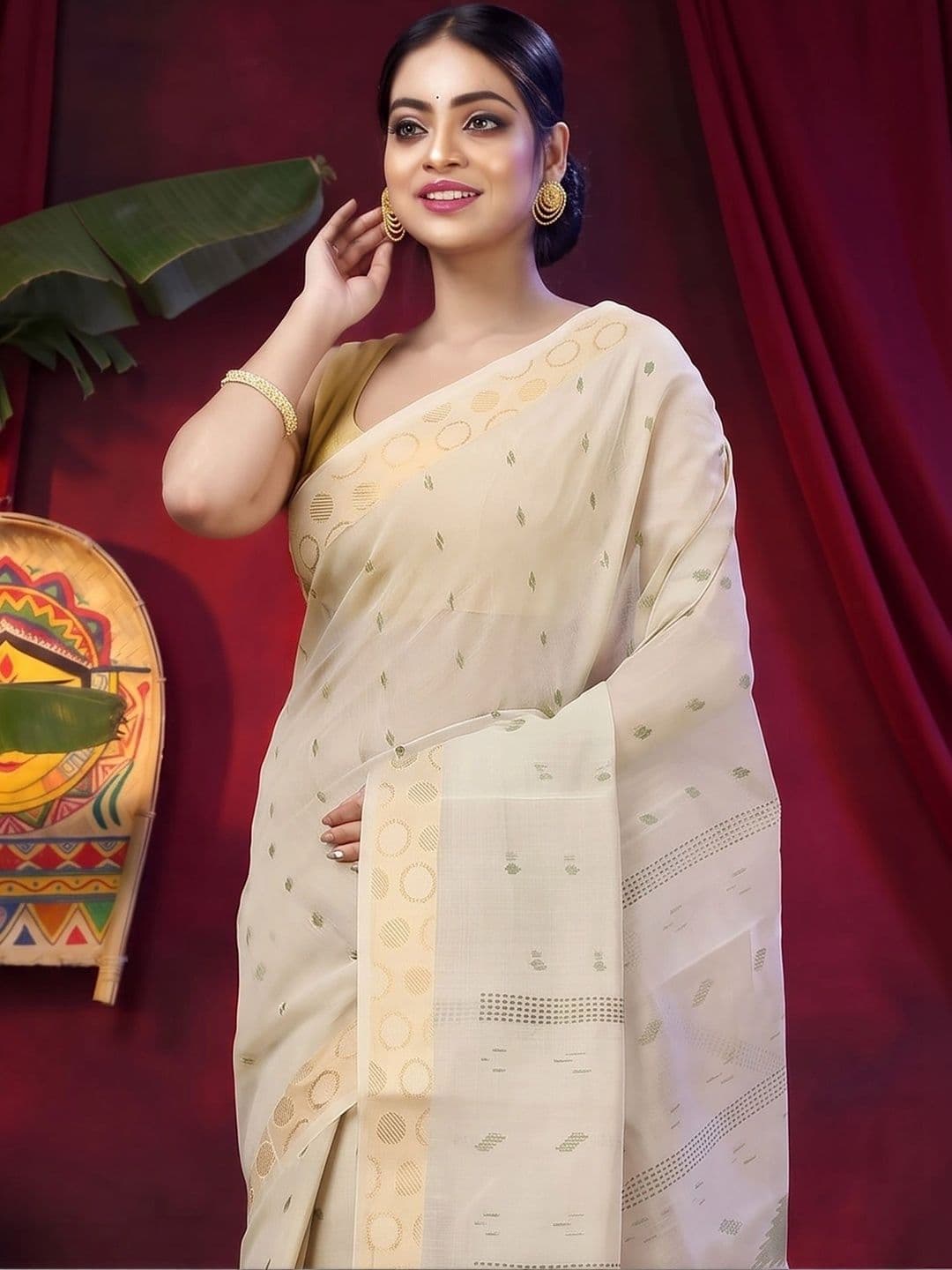 GitAsit Woven Design Sequinned Pure Cotton Handloom Taant Saree thumbnail 2