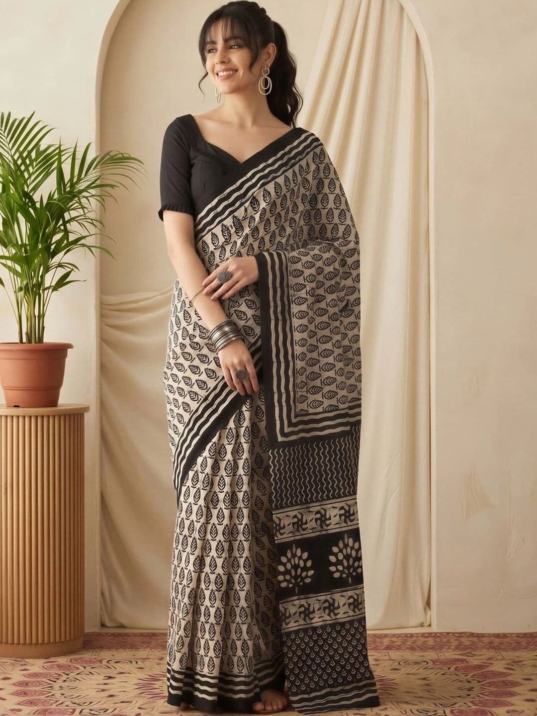 Saree mall Batik Silk Blend Designer Dabu Sarees thumbnail 6
