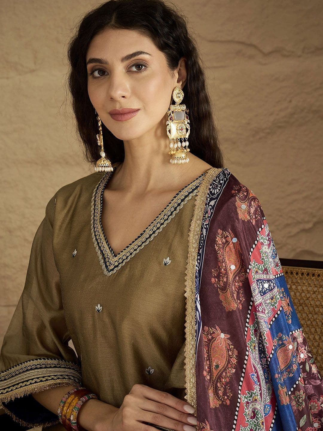 Varanga Women Floral Embroidered Kurta with Trousers & Dupatta thumbnail 6