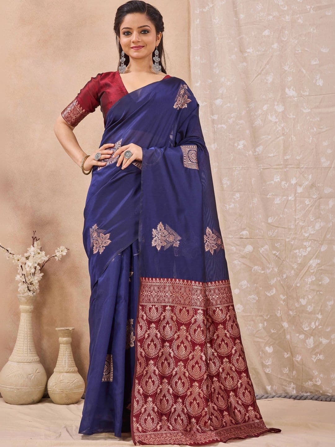HERE&NOW Woven Design Zari Art Silk Saree - view 1