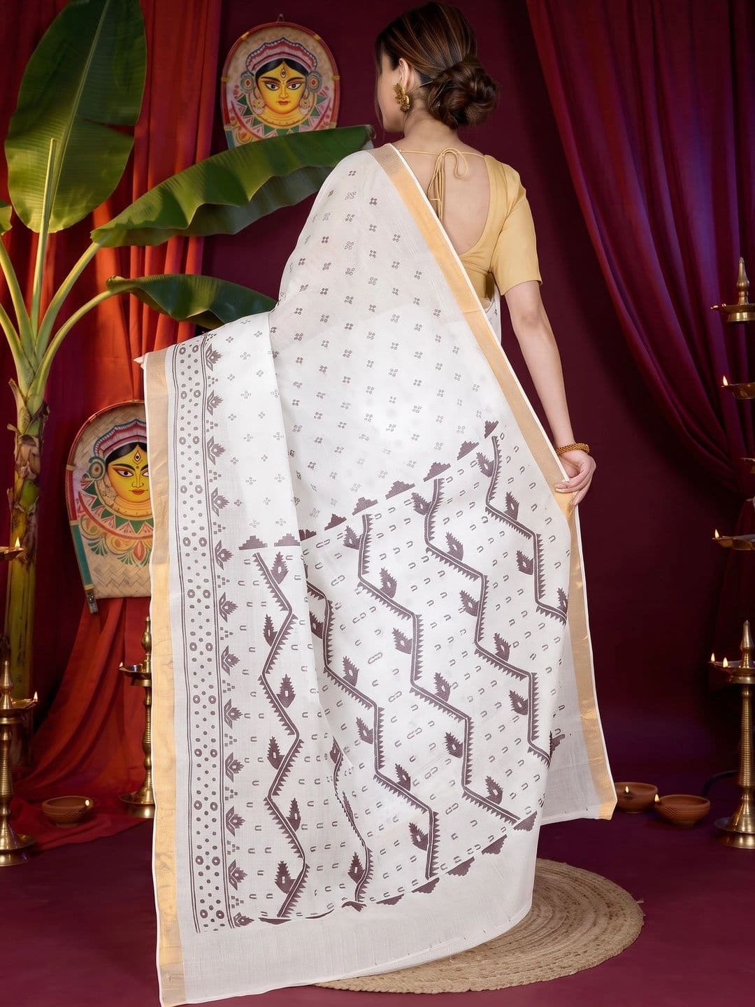 GitAsit Woven Design Sequinned Pure Cotton Handloom Taant Saree thumbnail 3