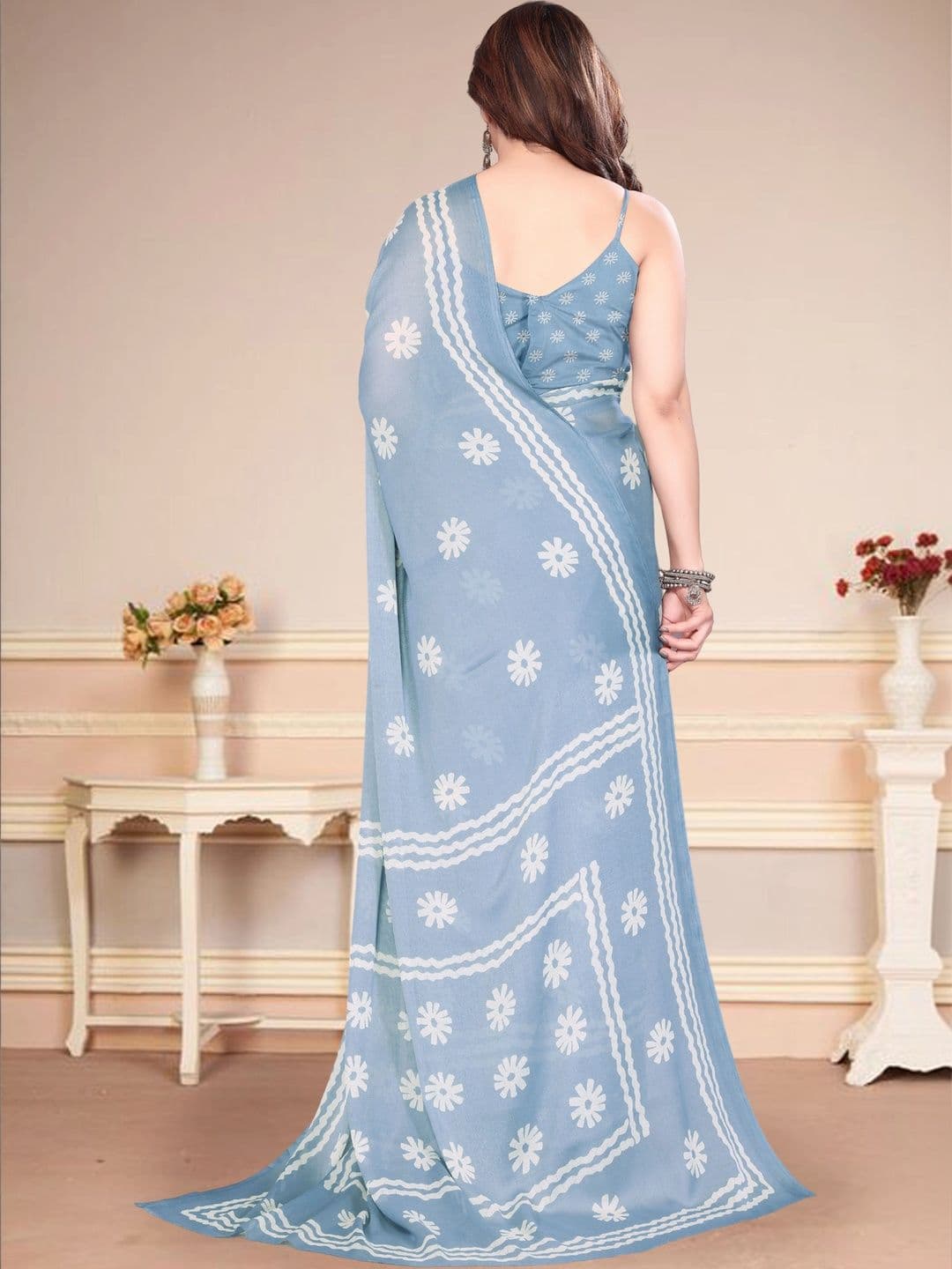 Owee Floral Pure Chiffon Designer Saree thumbnail 3