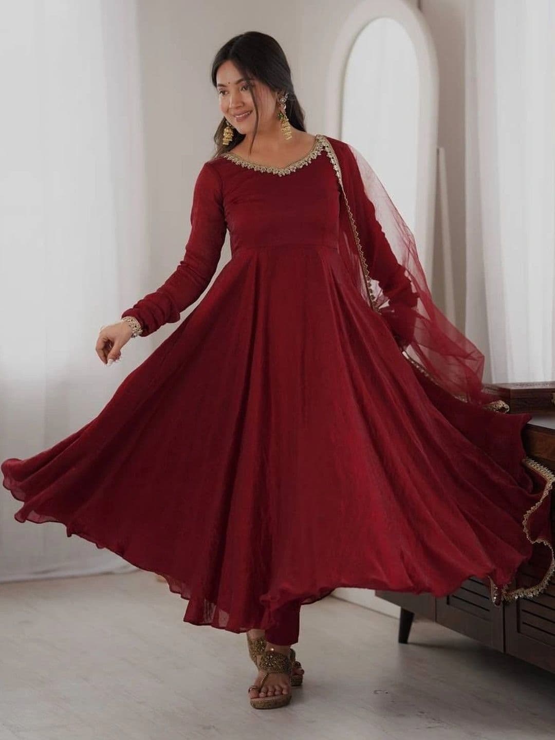 VASTRABELLA Women Empire Gotta Patti Pure Silk Kurta with Trousers & With Dupatta - view 1