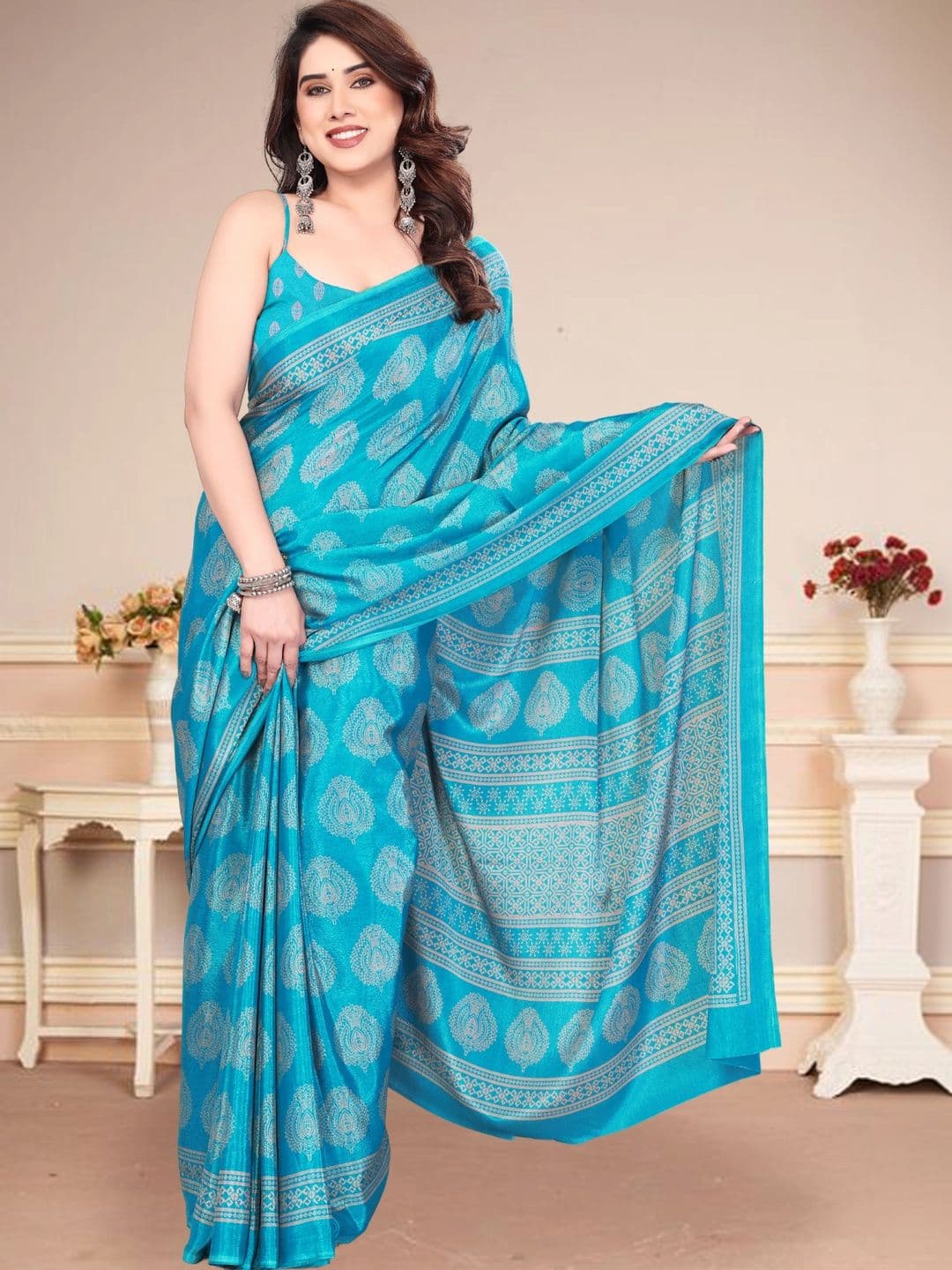 Owee Paisley Pure Chiffon Designer Saree thumbnail 2