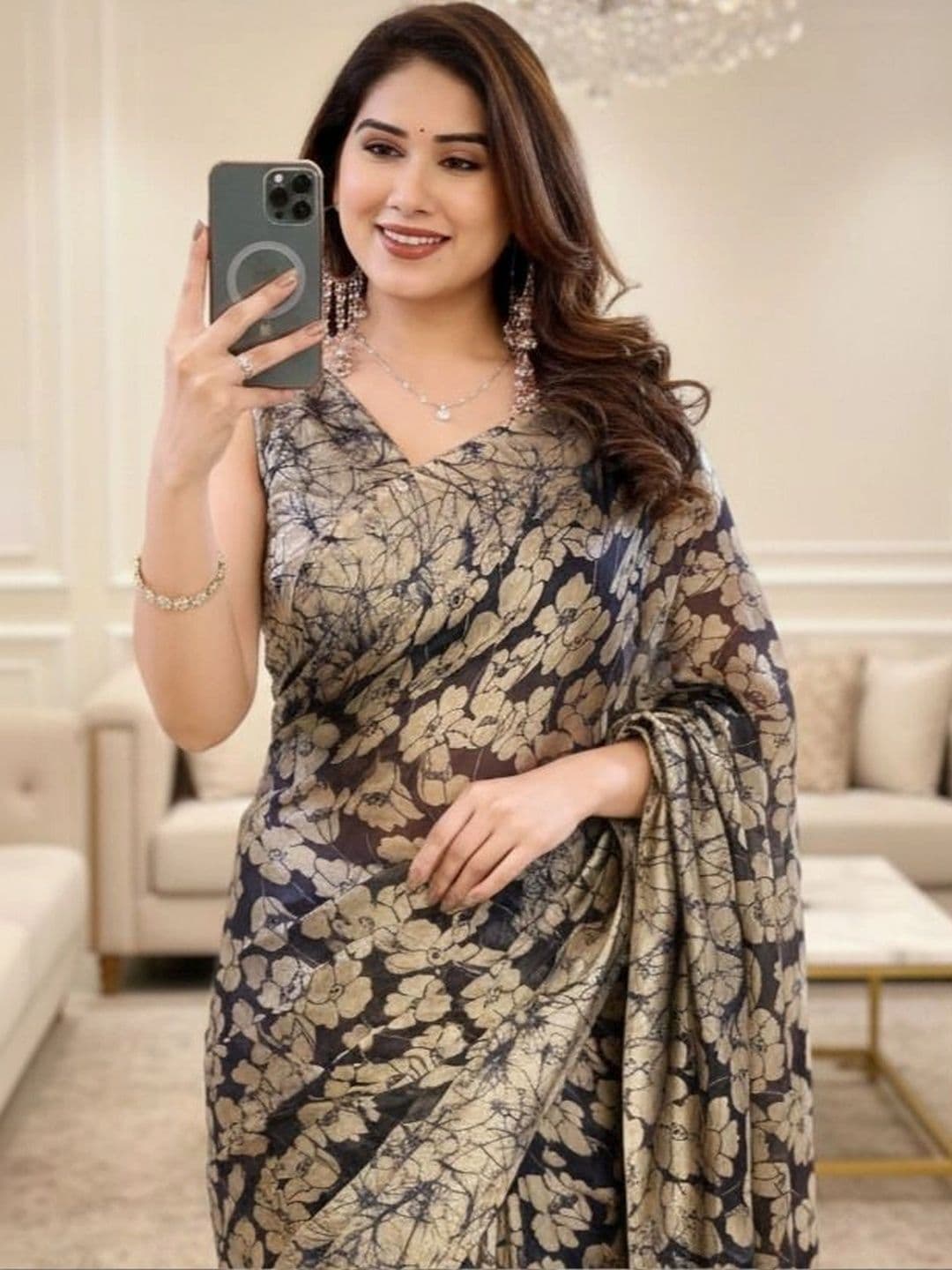 Owee Floral Pure Chiffon Designer Saree thumbnail 3