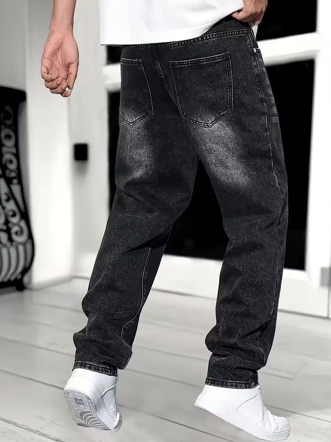 PINKLIT Men Straight Fit Mid-Rise Low Distress Light Fade Jeans thumbnail 3