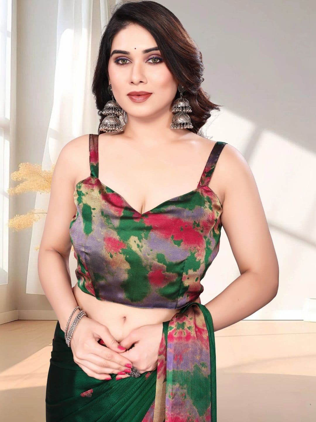 Owee Floral Pure Chiffon Designer Saree thumbnail 4