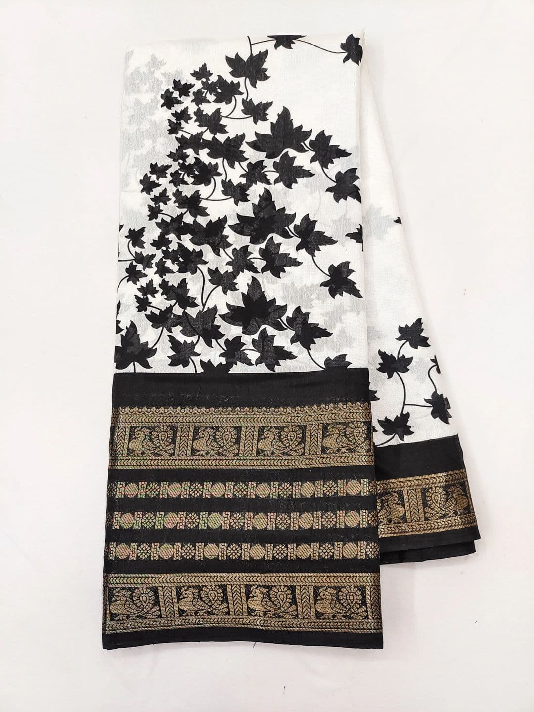 Owee Floral Zari Silk Blend Designer Saree thumbnail 2