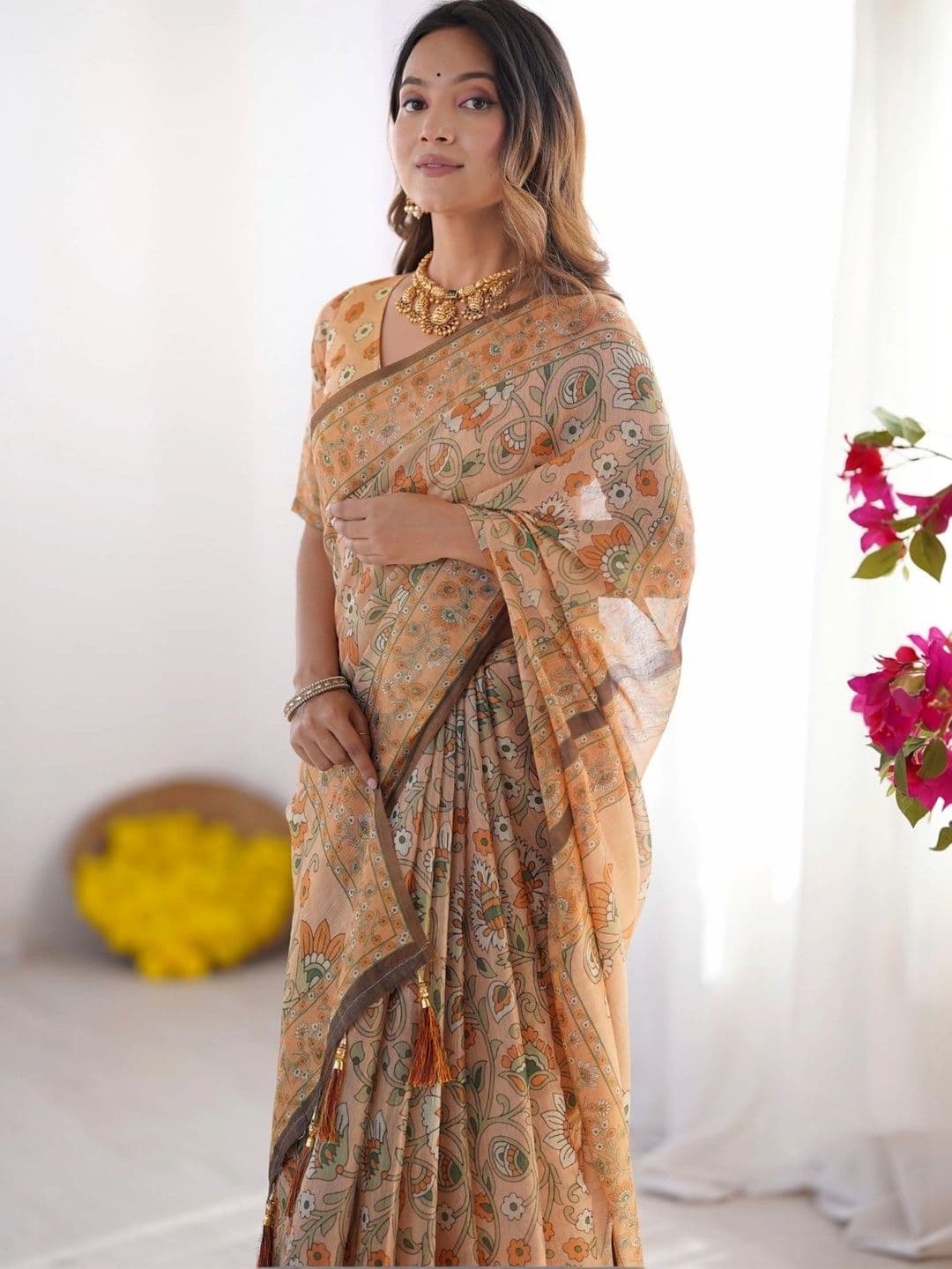 HOUSE OF PRANSHI Paisley Linen Blend Jamdani Saree thumbnail 2