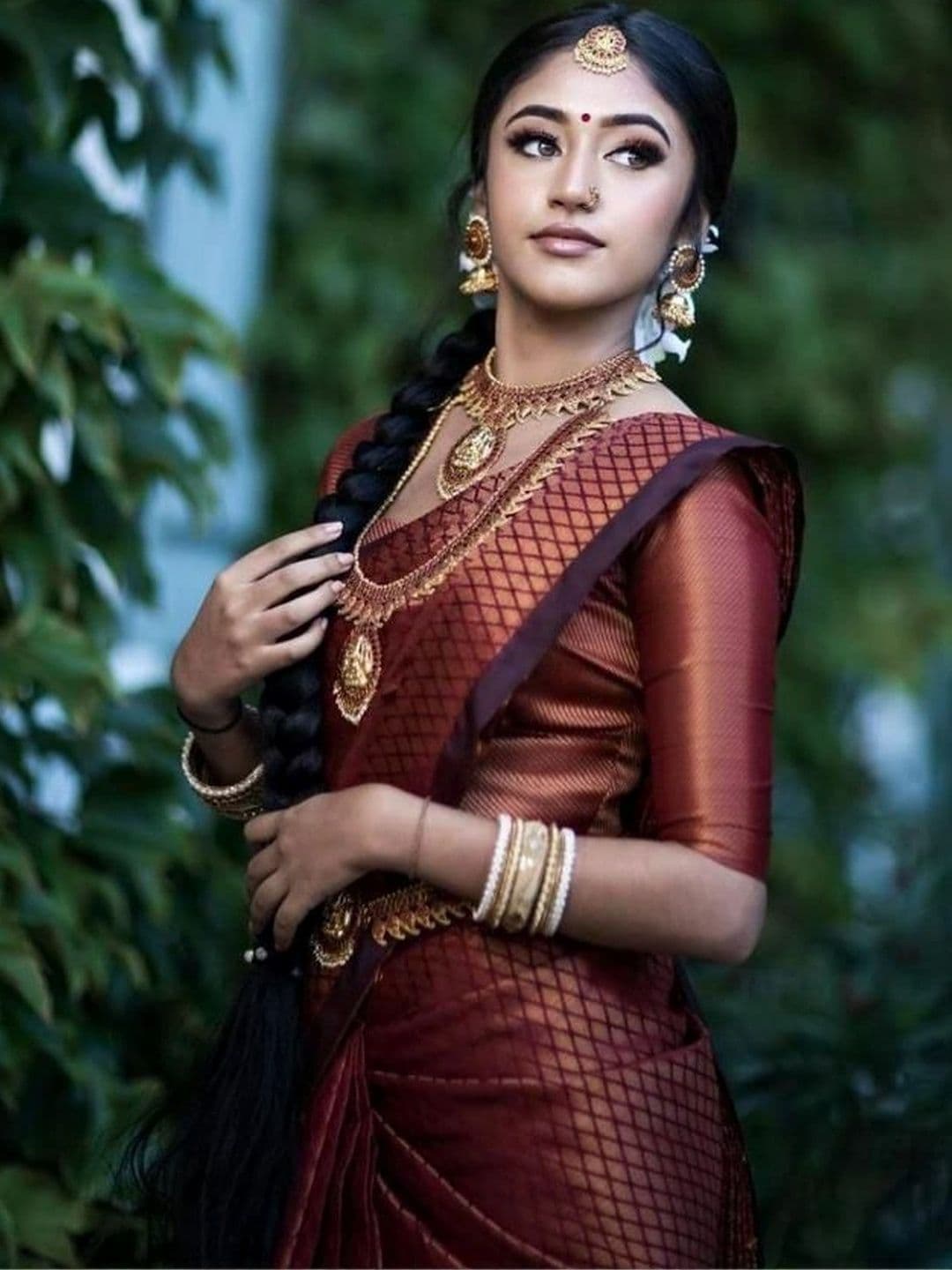 revika Woven Design Zari Art Silk Designer Kanjeevaram Saree thumbnail 2