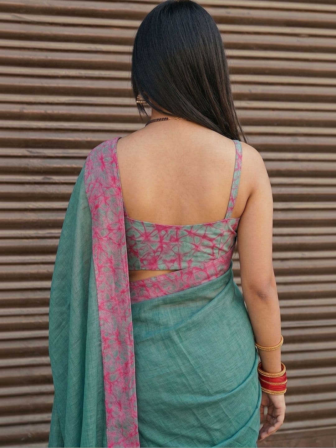 Owee Pure Chiffon Designer Saree thumbnail 3