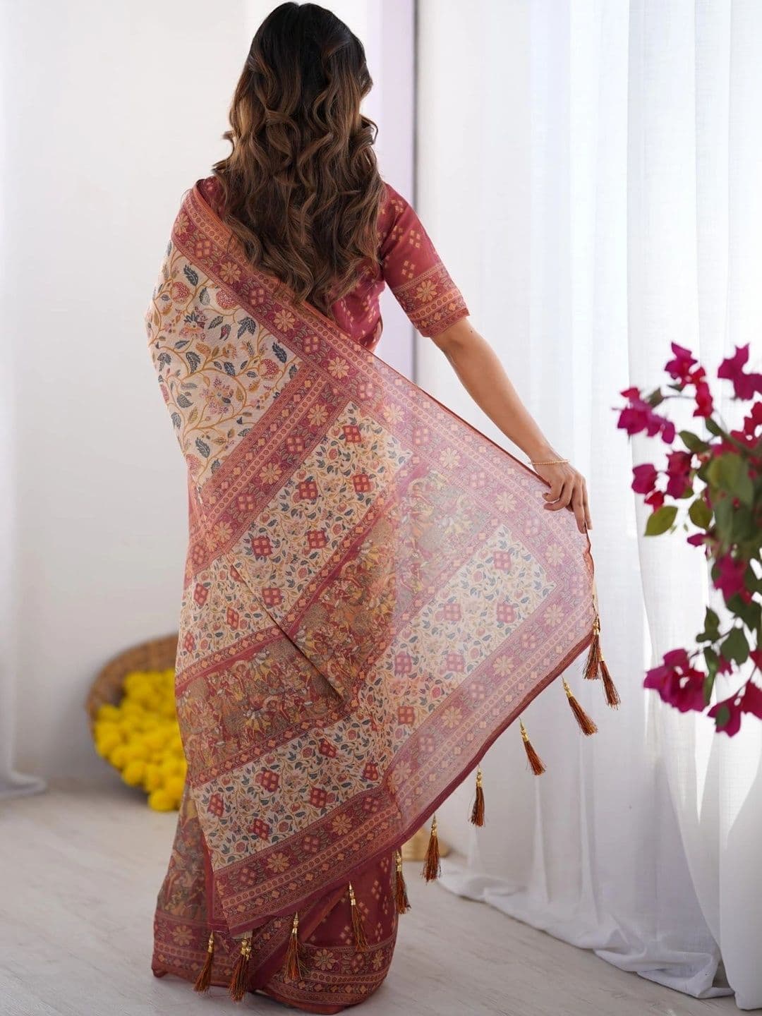 HOUSE OF PRANSHI Kalamkari Linen Blend Jamdani Saree thumbnail 3