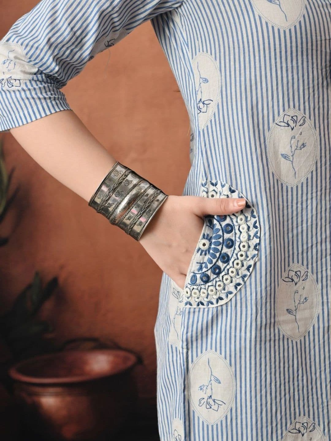 Encourage Women Ethnic Motifs Printed Regular Mirror Work Kurta with Trousers & With Dupatta thumbnail 6