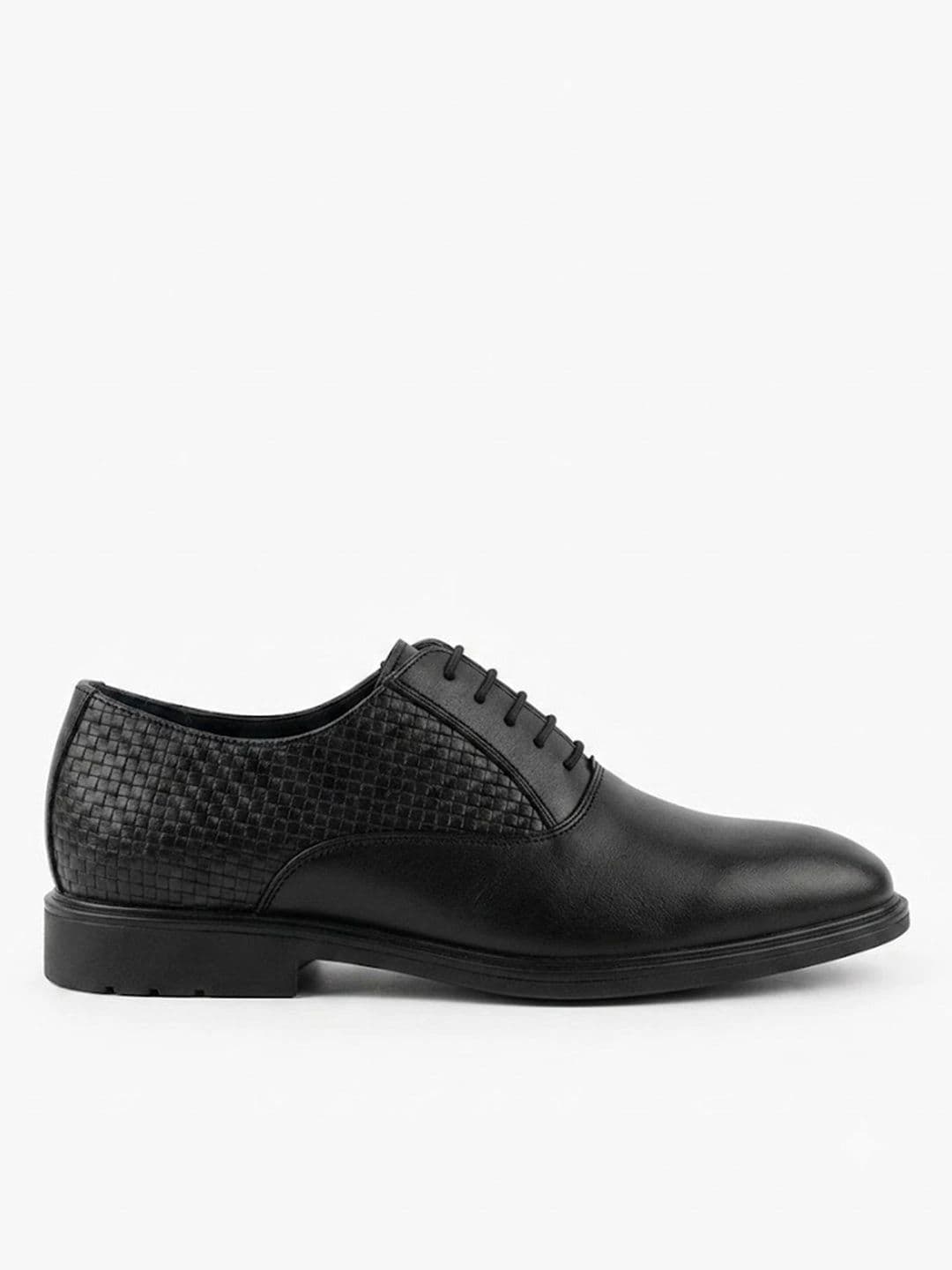 House of Pataudi Men Textured  Round Toe Lace-Ups Derbys Formal Shoes thumbnail 5