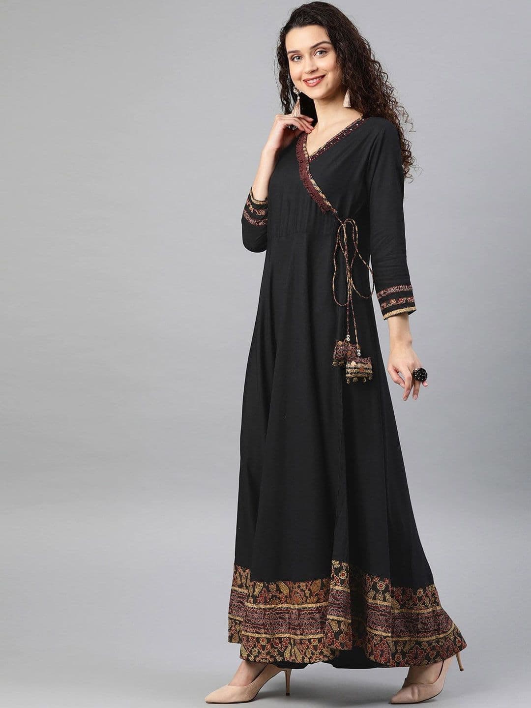 KALINI V-Neck Long Sleeves Sequins Flared Anarkali Kurta thumbnail 5